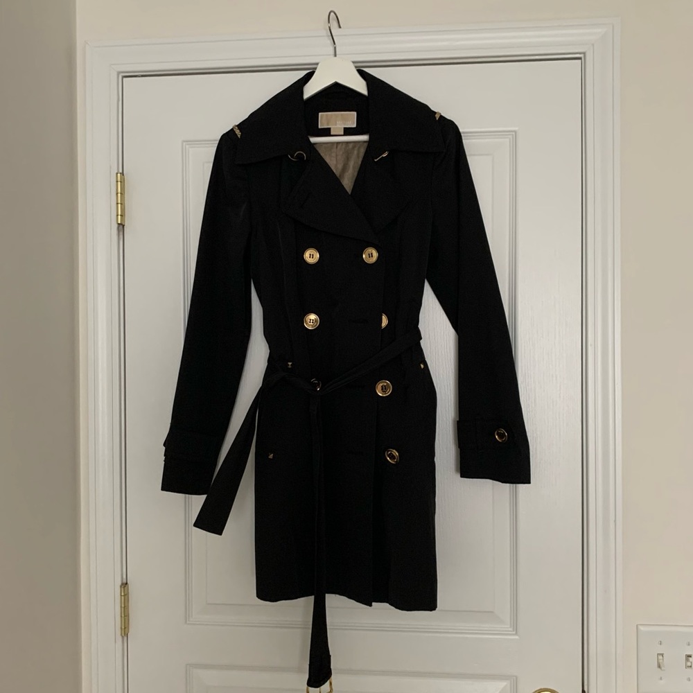 Micheal Micheal Kors Black Trech Coat Size:S/P.